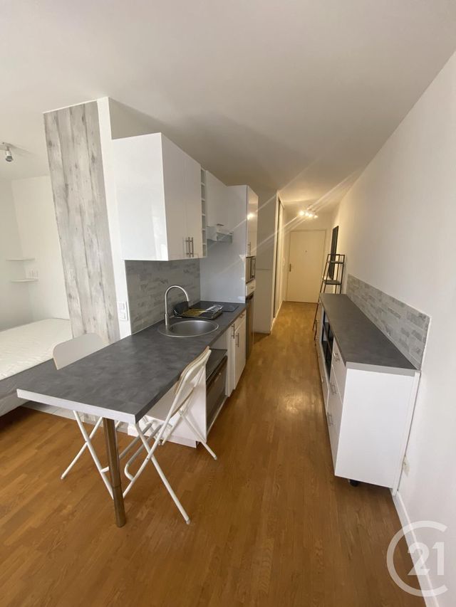 Appartement Studio &agrave; louer - 1 pi&egrave;ce - 28,34 m2 - Elancourt - 78 - ILE-DE-FRANCE