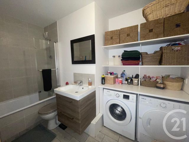 Appartement &agrave; louer - 3 pi&egrave;ces - 71,58 m2 - La Verriere - 78 - ILE-DE-FRANCE