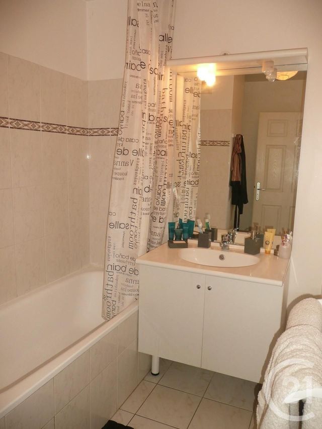 Appartement F2 &agrave; louer - 2 pi&egrave;ces - 43,50 m2 - Elancourt - 78 - ILE-DE-FRANCE