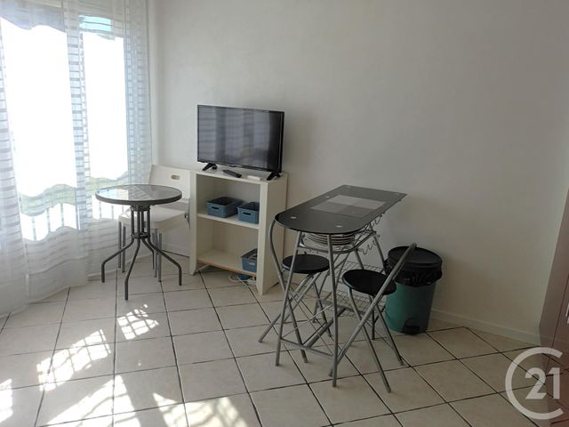 Appartement F1 &agrave; louer - 1 pi&egrave;ce - 22,29 m2 - Maurepas - 78 - ILE-DE-FRANCE