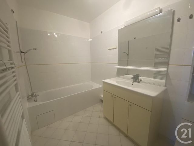 Appartement F3 &agrave; louer - 3 pi&egrave;ces - 65,12 m2 - Maurepas - 78 - ILE-DE-FRANCE