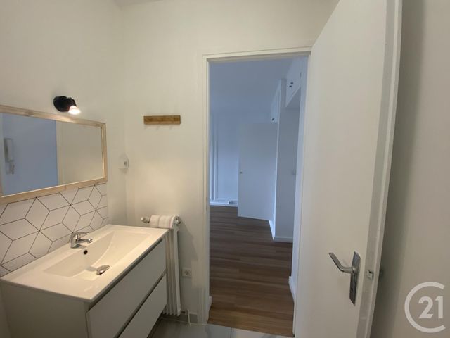Appartement F1 &agrave; louer - 1 pi&egrave;ce - 25,10 m2 - Maurepas - 78 - ILE-DE-FRANCE