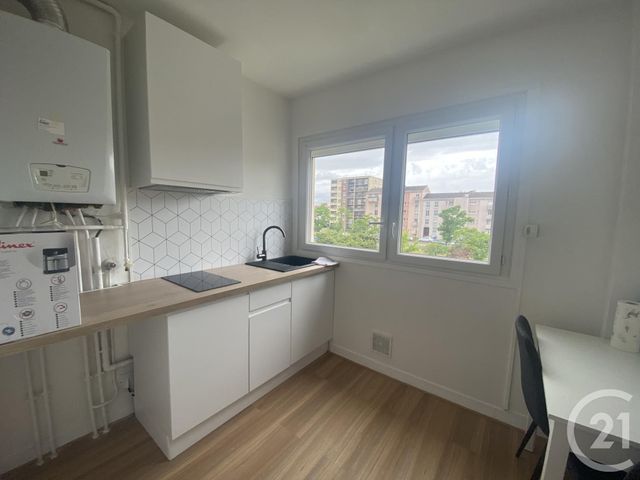 Appartement F1 &agrave; louer - 1 pi&egrave;ce - 25,10 m2 - Maurepas - 78 - ILE-DE-FRANCE