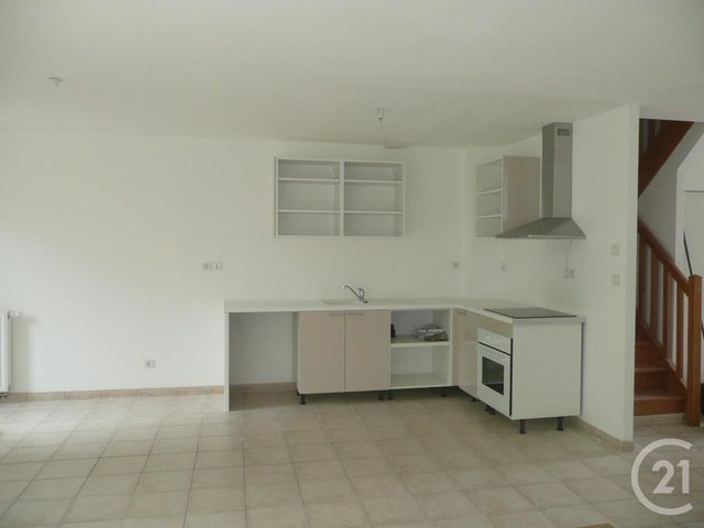 Maison &agrave; louer - 4 pi&egrave;ces - 85 m2 - Coignieres - 78 - ILE-DE-FRANCE