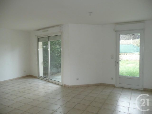 Maison &agrave; louer - 4 pi&egrave;ces - 85 m2 - Coignieres - 78 - ILE-DE-FRANCE
