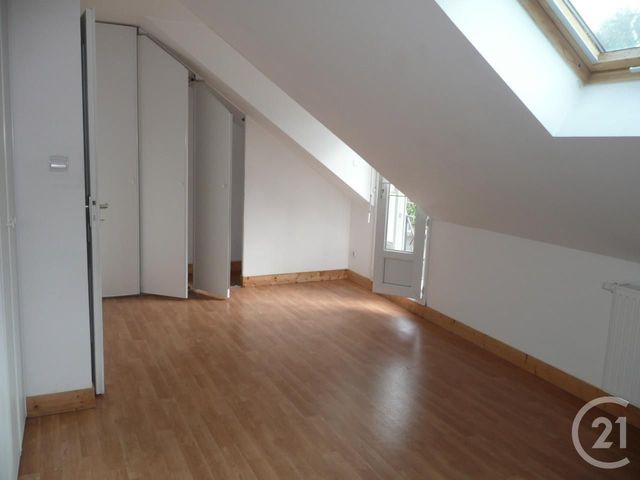 Maison &agrave; louer - 4 pi&egrave;ces - 85 m2 - Coignieres - 78 - ILE-DE-FRANCE