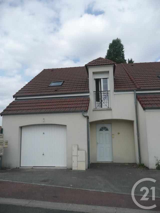Maison &agrave; louer - 4 pi&egrave;ces - 85 m2 - Coignieres - 78 - ILE-DE-FRANCE