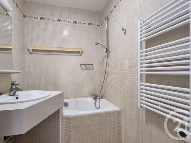 Appartement F3 &agrave; louer - 3 pi&egrave;ces - 67,18 m2 - Les Clayes Sous Bois - 78 - ILE-DE-FRANCE