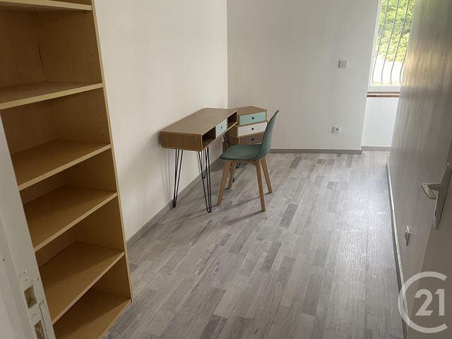 Appartement &agrave; louer - 3 pi&egrave;ces - 82,12 m2 - Jouars Pontchartrain - 78 - ILE-DE-FRANCE