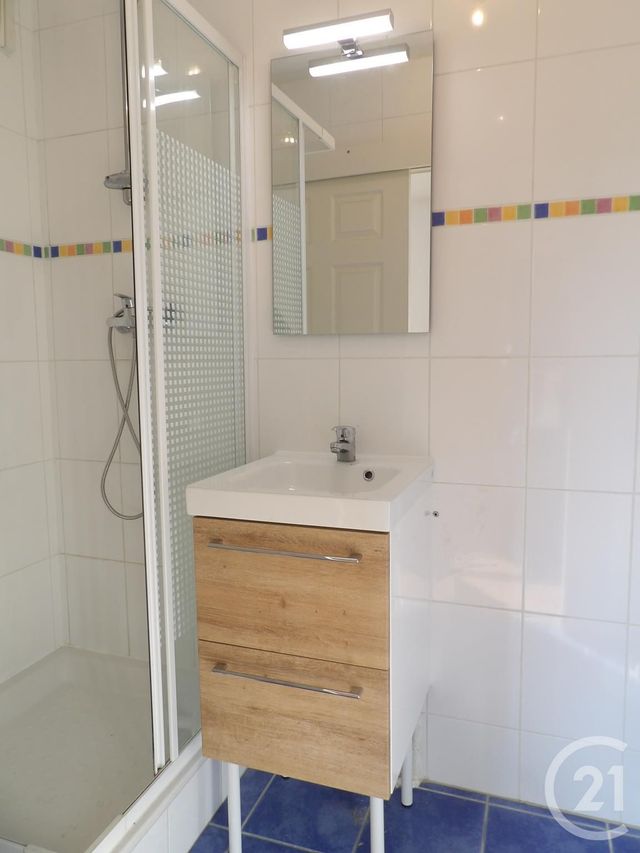 Appartement F2 &agrave; louer - 2 pi&egrave;ces - 40,04 m2 - Elancourt - 78 - ILE-DE-FRANCE