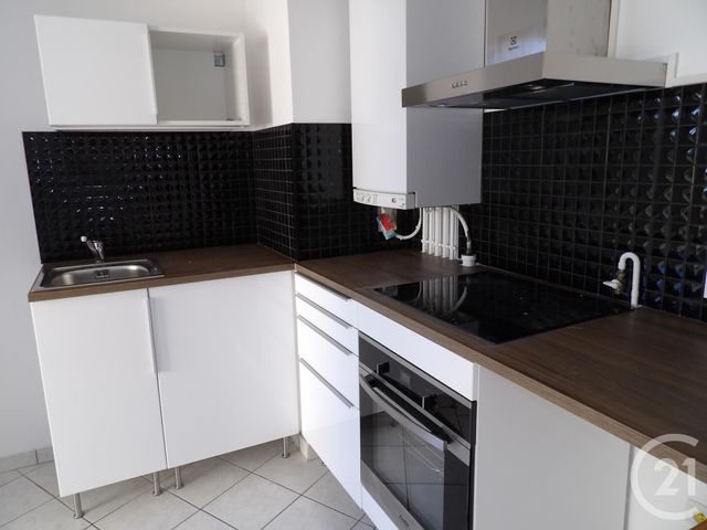 Appartement F2 &agrave; louer - 2 pi&egrave;ces - 40,04 m2 - Elancourt - 78 - ILE-DE-FRANCE
