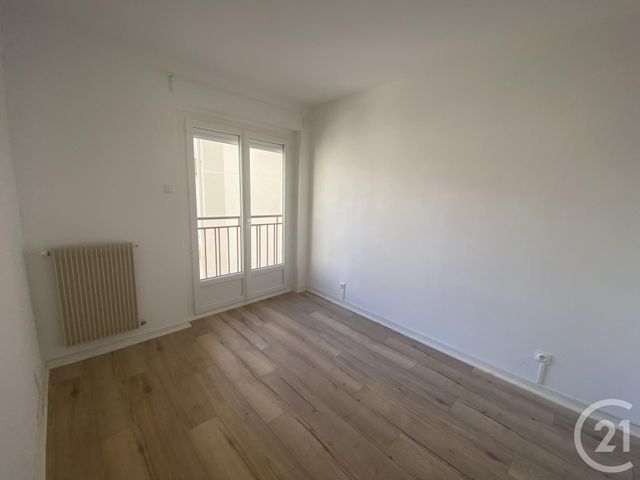 Appartement F3 &agrave; louer - 3 pi&egrave;ces - 65,50 m2 - Maurepas - 78 - ILE-DE-FRANCE