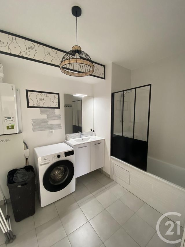 Appartement &agrave; louer - 2 pi&egrave;ces - 45,50 m2 - Maurepas - 78 - ILE-DE-FRANCE