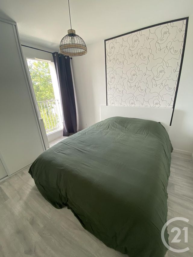 Appartement &agrave; louer - 2 pi&egrave;ces - 45,50 m2 - Maurepas - 78 - ILE-DE-FRANCE