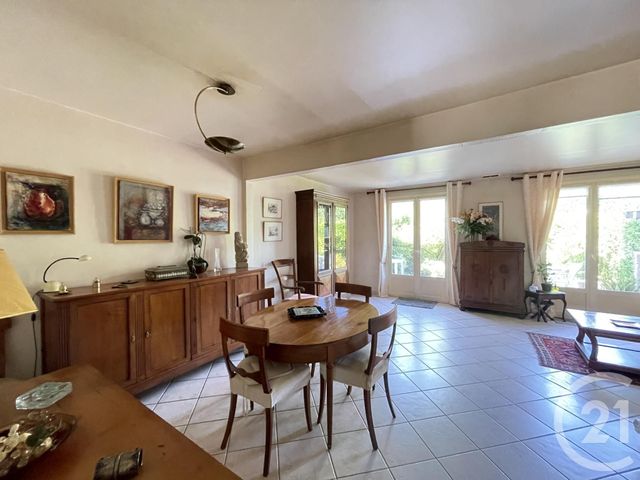 Maison &agrave; vendre - 5 pi&egrave;ces - 117 m2 - Le Mesnil St Denis - 78 - ILE-DE-FRANCE