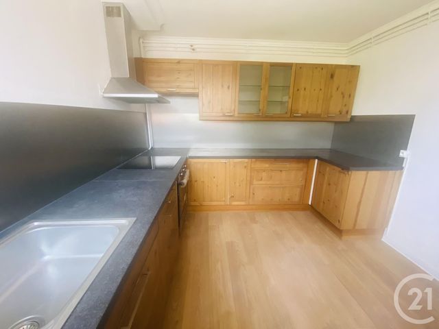 Maison &agrave; louer - 5 pi&egrave;ces - 118,09 m2 - Maurepas - 78 - ILE-DE-FRANCE