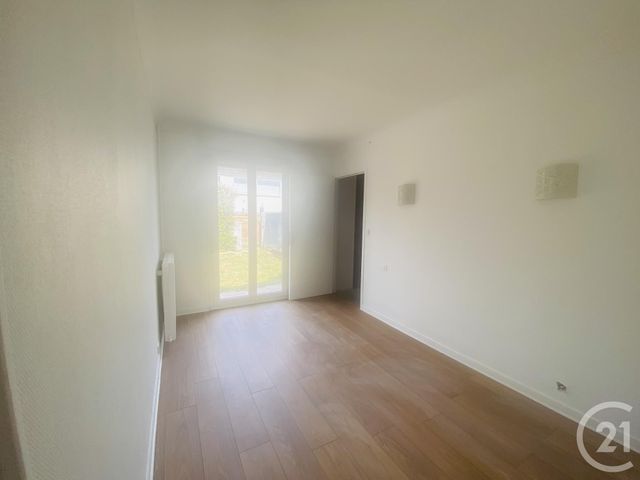 Maison &agrave; louer - 5 pi&egrave;ces - 118,09 m2 - Maurepas - 78 - ILE-DE-FRANCE