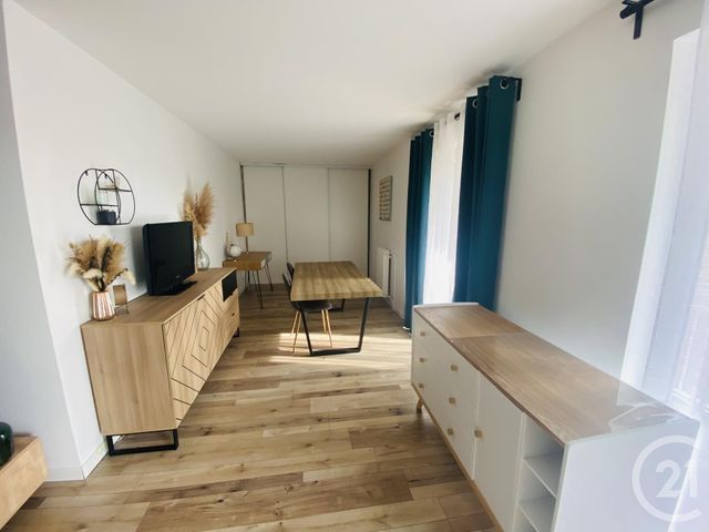 Appartement F3 &agrave; louer - 3 pi&egrave;ces - 80 m2 - Elancourt - 78 - ILE-DE-FRANCE