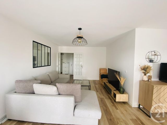 Appartement F3 &agrave; louer - 3 pi&egrave;ces - 80 m2 - Elancourt - 78 - ILE-DE-FRANCE