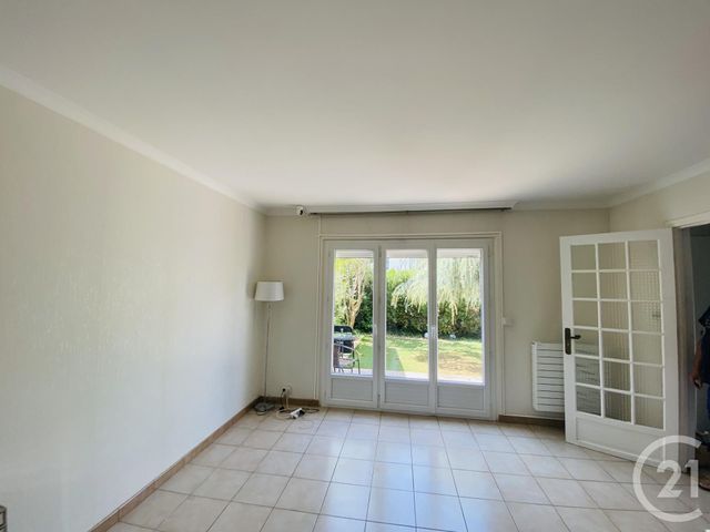 Maison &agrave; louer - 5 pi&egrave;ces - 96,06 m2 - Maurepas - 78 - ILE-DE-FRANCE