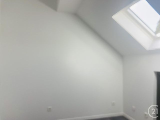 Appartement F1 &agrave; louer - 1 pi&egrave;ce - 11,29 m2 - Coignieres - 78 - ILE-DE-FRANCE