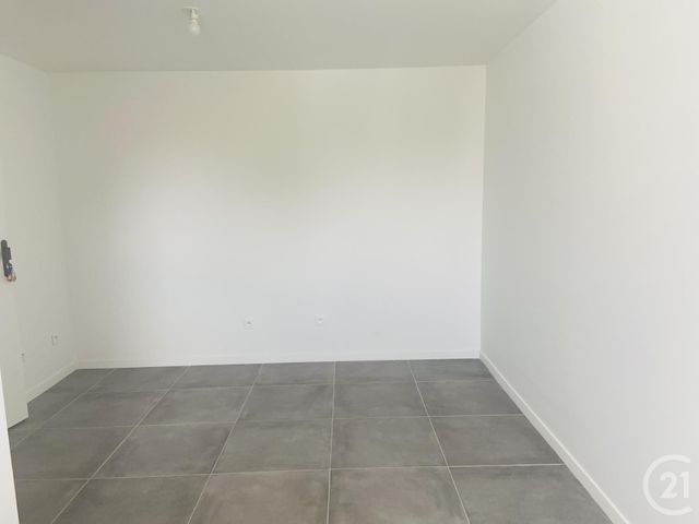 Appartement F1 &agrave; louer - 1 pi&egrave;ce - 18,26 m2 - Coignieres - 78 - ILE-DE-FRANCE