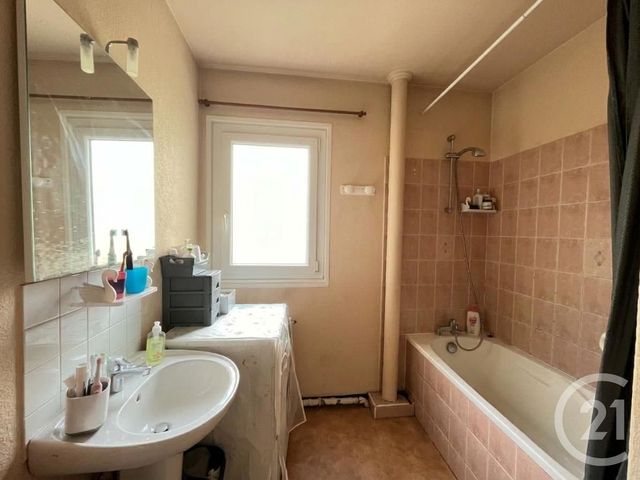 Appartement F4 &agrave; vendre - 4 pi&egrave;ces - 83 m2 - Maurepas - 78 - ILE-DE-FRANCE