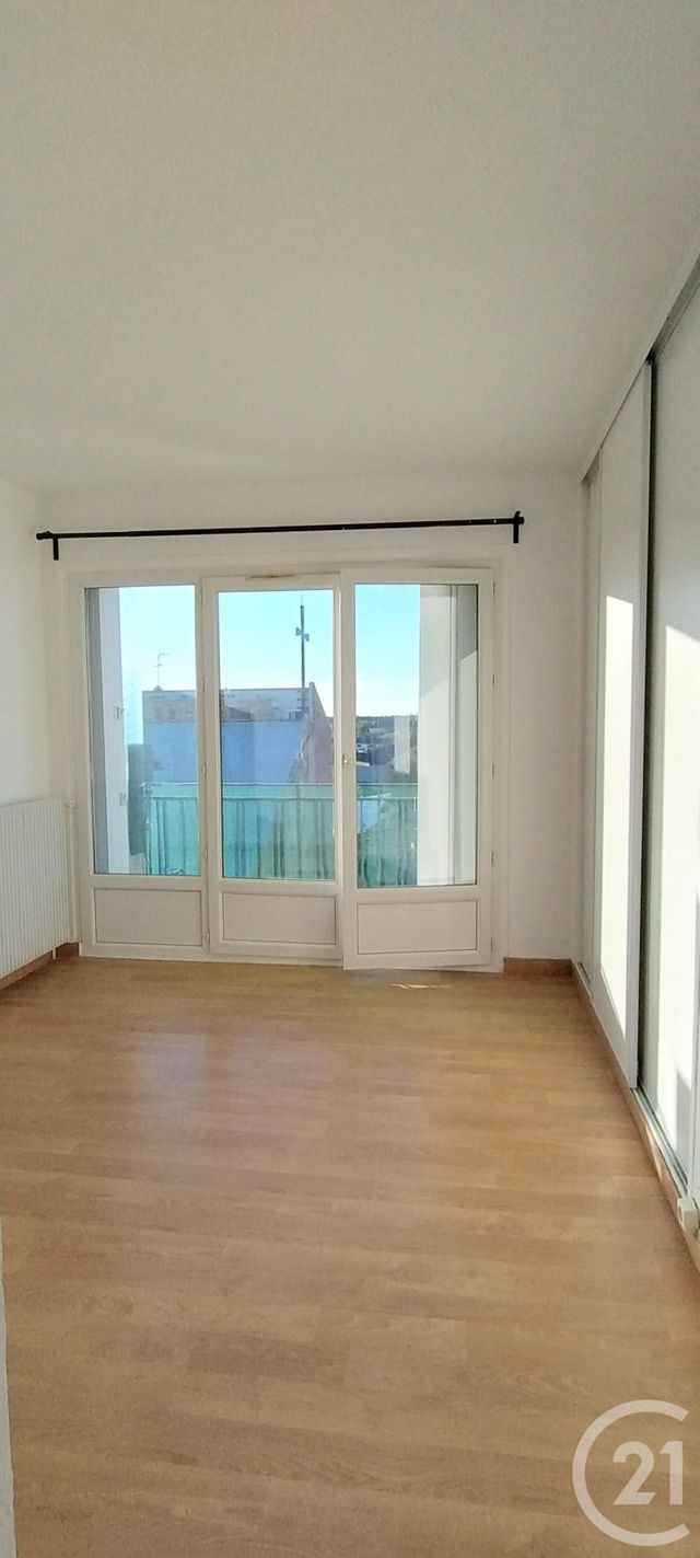 Appartement F2 &agrave; louer - 2 pi&egrave;ces - 46,77 m2 - Maurepas - 78 - ILE-DE-FRANCE
