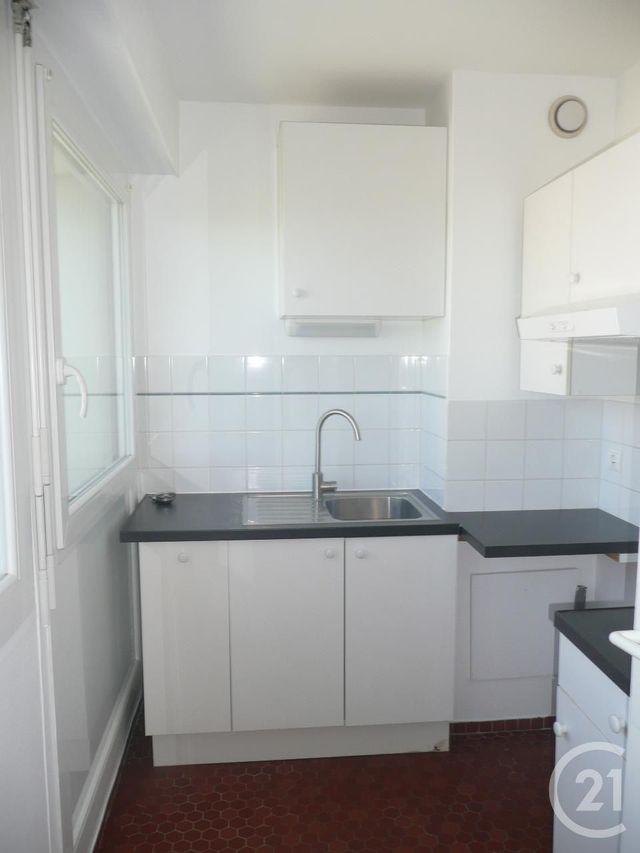 Appartement F1 &agrave; louer - 1 pi&egrave;ce - 35,12 m2 - Elancourt - 78 - ILE-DE-FRANCE