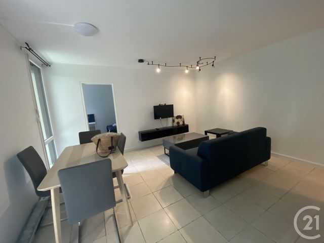 Appartement F2 &agrave; louer - 2 pi&egrave;ces - 40,39 m2 - Elancourt - 78 - ILE-DE-FRANCE