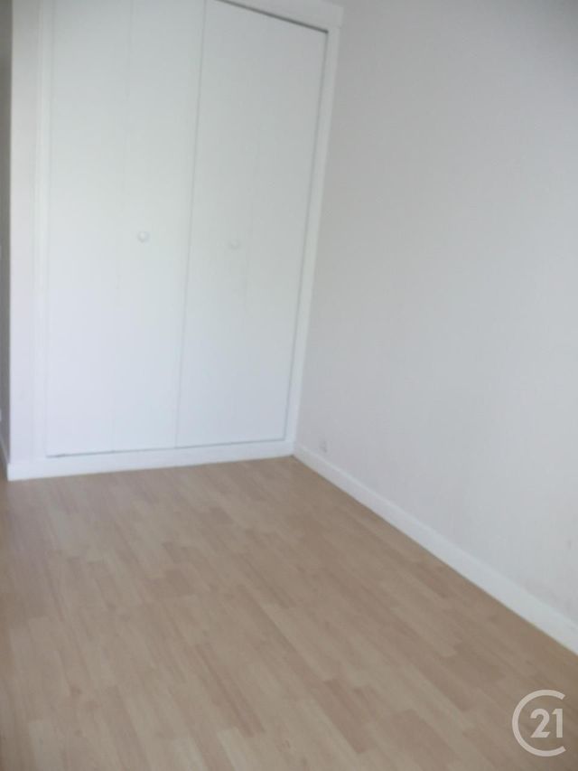 Appartement Appts. &agrave; louer - 2 pi&egrave;ces - 50,15 m2 - Elancourt - 78 - ILE-DE-FRANCE