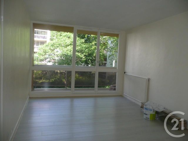 Appartement Appts. &agrave; louer - 2 pi&egrave;ces - 50,15 m2 - Elancourt - 78 - ILE-DE-FRANCE