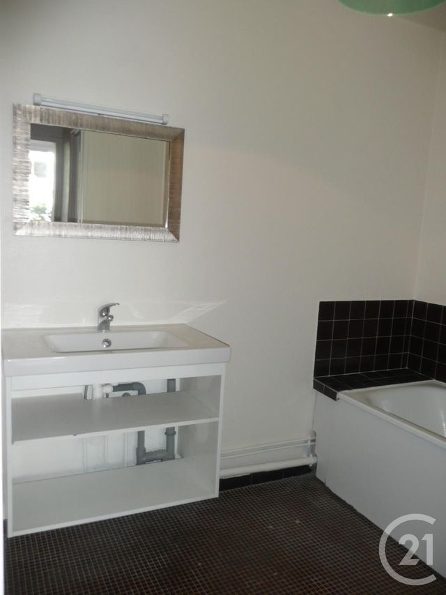 Appartement Appts. &agrave; louer - 2 pi&egrave;ces - 50,15 m2 - Elancourt - 78 - ILE-DE-FRANCE