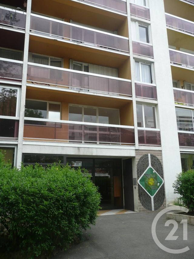 Appartement Appts. &agrave; louer - 2 pi&egrave;ces - 50,15 m2 - Elancourt - 78 - ILE-DE-FRANCE