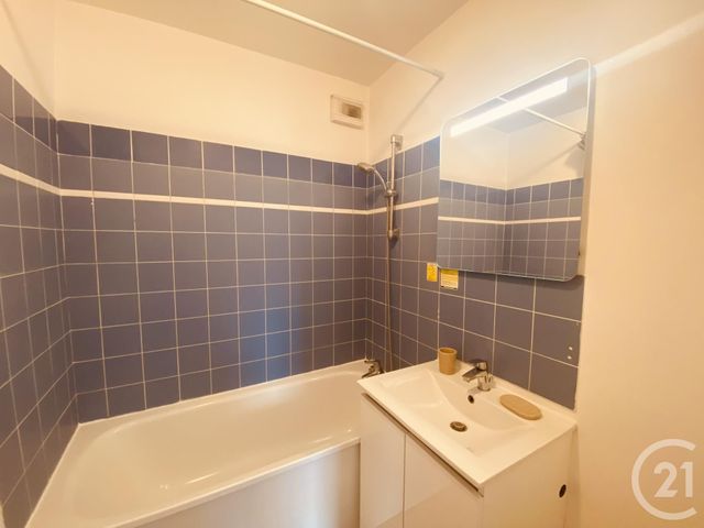 Appartement F3 &agrave; louer - 3 pi&egrave;ces - 78,60 m2 - Maurepas - 78 - ILE-DE-FRANCE