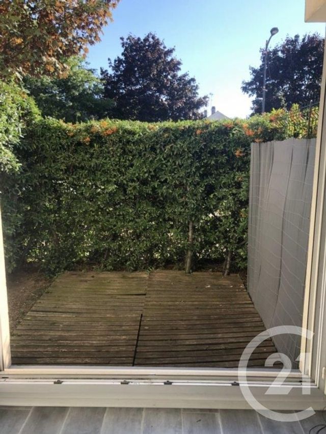 Appartement Studio &agrave; louer - 1 pi&egrave;ce - 26,10 m2 - Maurepas - 78 - ILE-DE-FRANCE