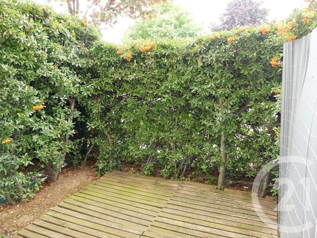 Appartement Studio &agrave; louer - 1 pi&egrave;ce - 26,10 m2 - Maurepas - 78 - ILE-DE-FRANCE