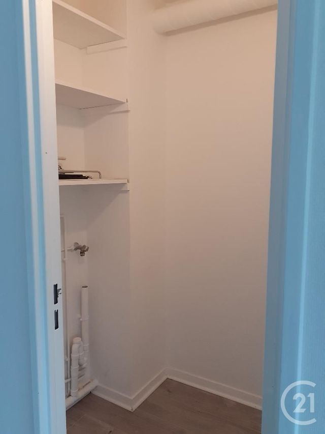 Appartement F1 &agrave; louer - 1 pi&egrave;ce - 33,48 m2 - Maurepas - 78 - ILE-DE-FRANCE