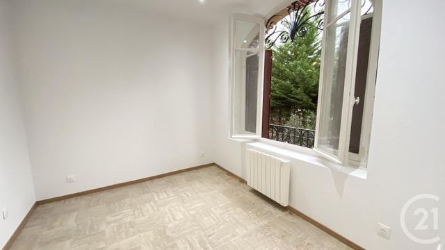 Appartement &agrave; louer - 3 pi&egrave;ces - 64,82 m2 - Neauphle Le Chateau - 78 - ILE-DE-FRANCE