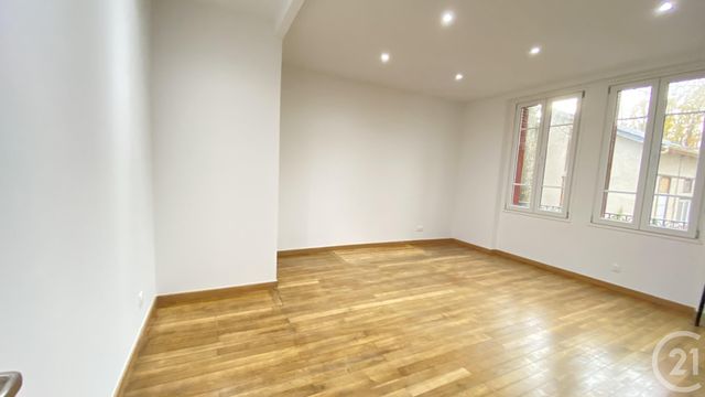 Appartement &agrave; louer - 3 pi&egrave;ces - 64,82 m2 - Neauphle Le Chateau - 78 - ILE-DE-FRANCE