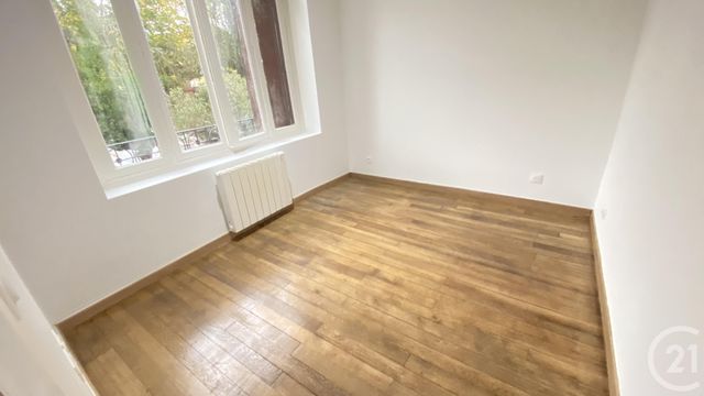 Appartement &agrave; louer - 3 pi&egrave;ces - 64,82 m2 - Neauphle Le Chateau - 78 - ILE-DE-FRANCE