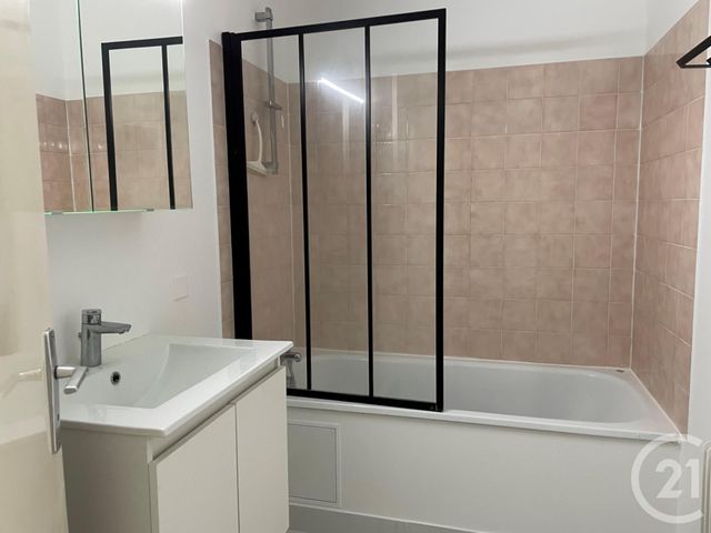 Appartement F3 &agrave; louer - 3 pi&egrave;ces - 68,69 m2 - Elancourt - 78 - ILE-DE-FRANCE
