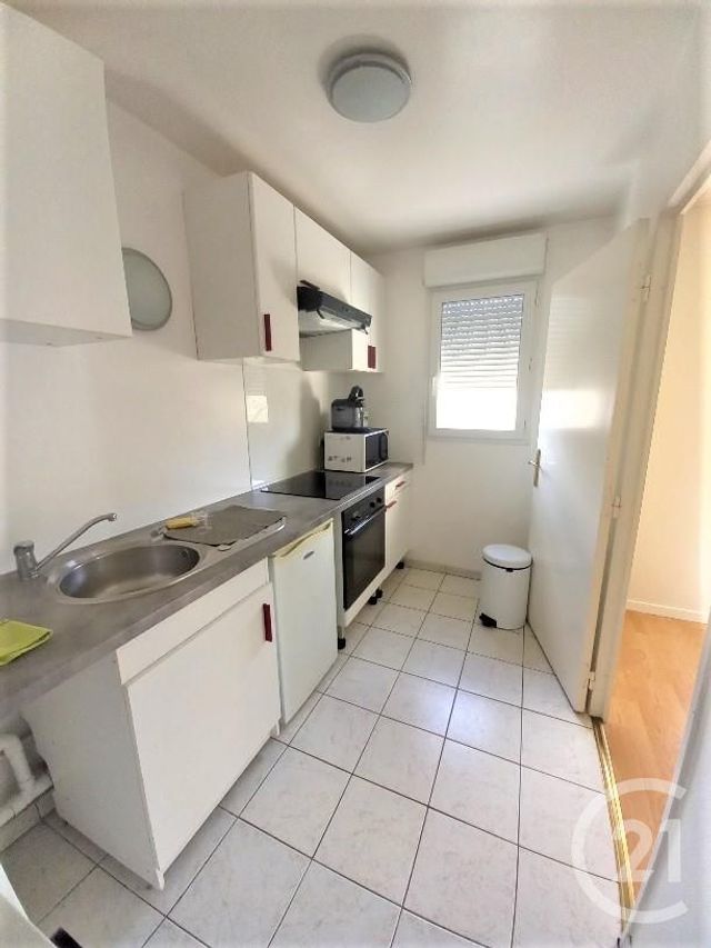 Appartement F2 &agrave; louer - 2 pi&egrave;ces - 47,68 m2 - Elancourt - 78 - ILE-DE-FRANCE