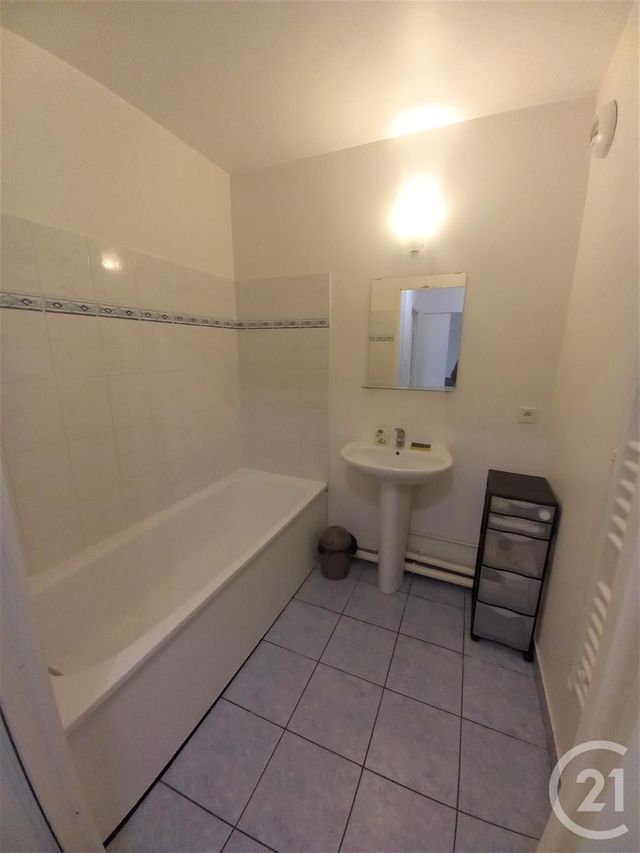 Appartement F2 &agrave; louer - 2 pi&egrave;ces - 47,68 m2 - Elancourt - 78 - ILE-DE-FRANCE