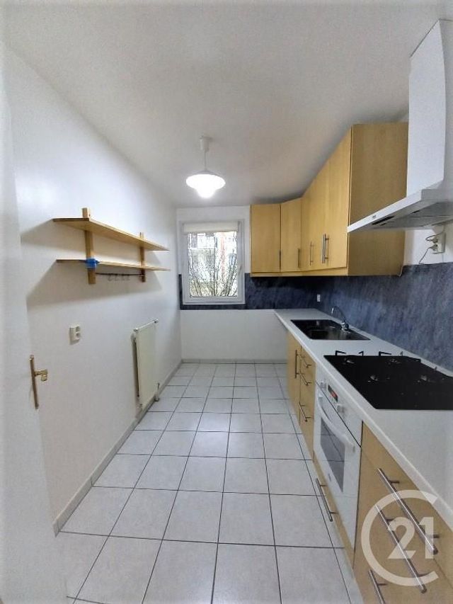 Appartement F2 &agrave; louer - 2 pi&egrave;ces - 47,60 m2 - Elancourt - 78 - ILE-DE-FRANCE