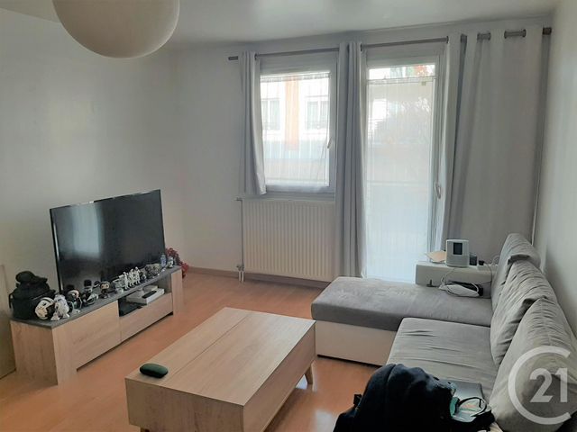 Appartement F2 &agrave; louer - 2 pi&egrave;ces - 47,60 m2 - Elancourt - 78 - ILE-DE-FRANCE