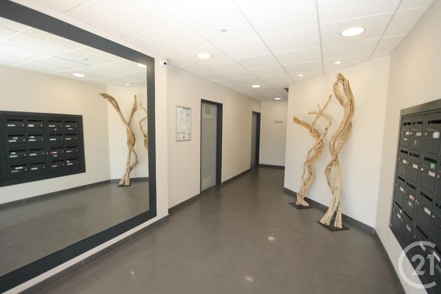 Appartement F3 &agrave; vendre - 3 pi&egrave;ces - 58,95 m2 - La Chapelle St Mesmin - 45 - CENTRE