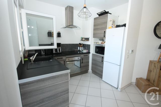 Appartement F3 &agrave; vendre - 3 pi&egrave;ces - 58,95 m2 - La Chapelle St Mesmin - 45 - CENTRE