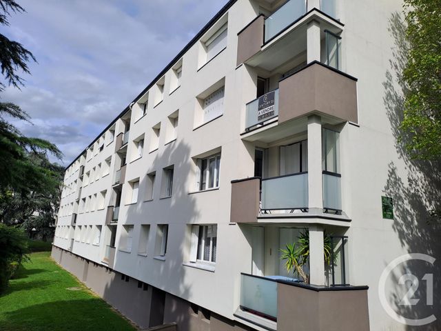 Appartement F4 à vendre - 4 pièces - 69,13 m2 - St Jean De La Ruelle - 45 - CENTRE