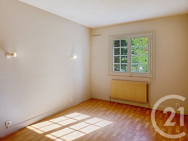 Maison à vendre - 6 pièces - 192,78 m2 - Ormes - 45 - CENTRE